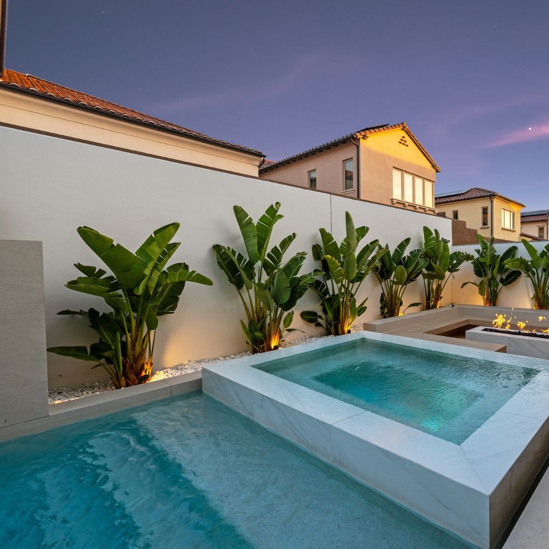 small pool construction